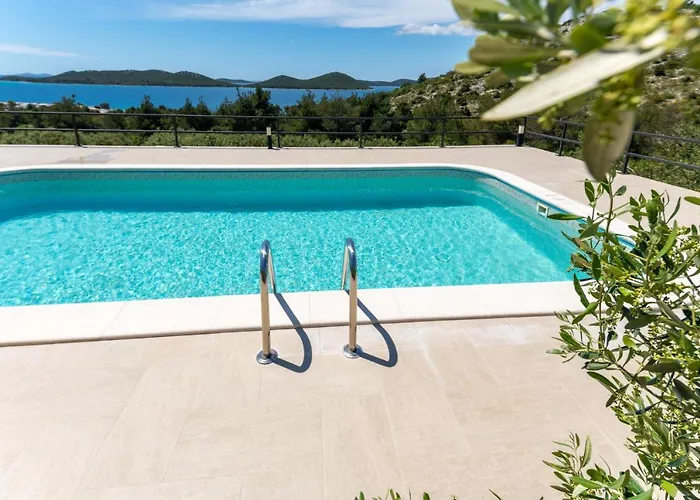 Svemir Tatil Evi