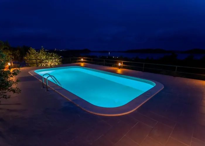 Сasa de vacaciones Svemir Drage